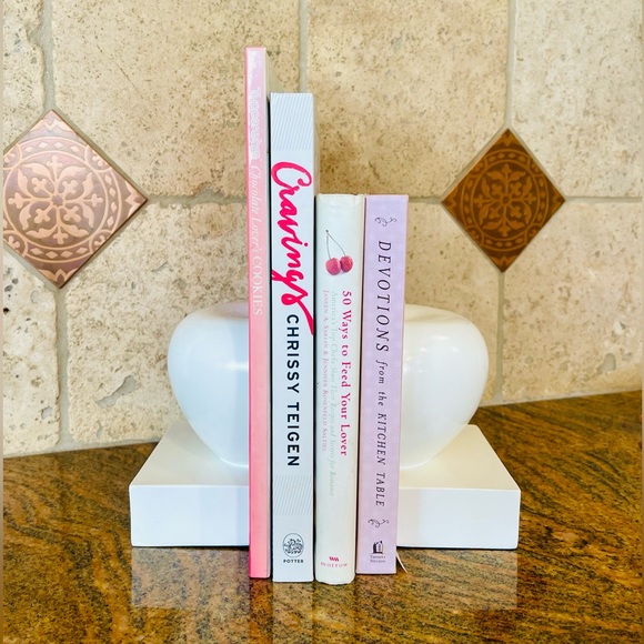 Jonathan Adler Other - NEW! Happy Chic Jonathan Adler WHITE Apple Bookends NIB